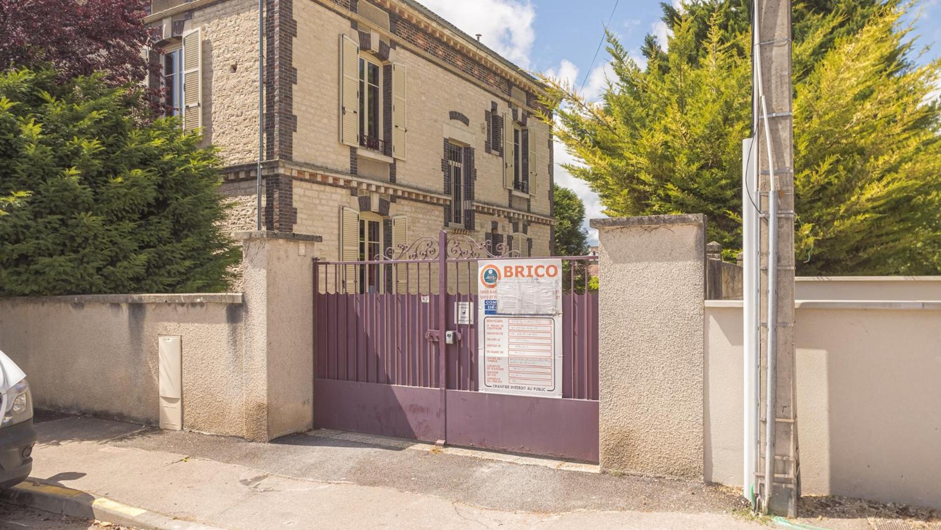 Bonappart 12 - Charme Napoleonien & Confort Troyes Exterior foto